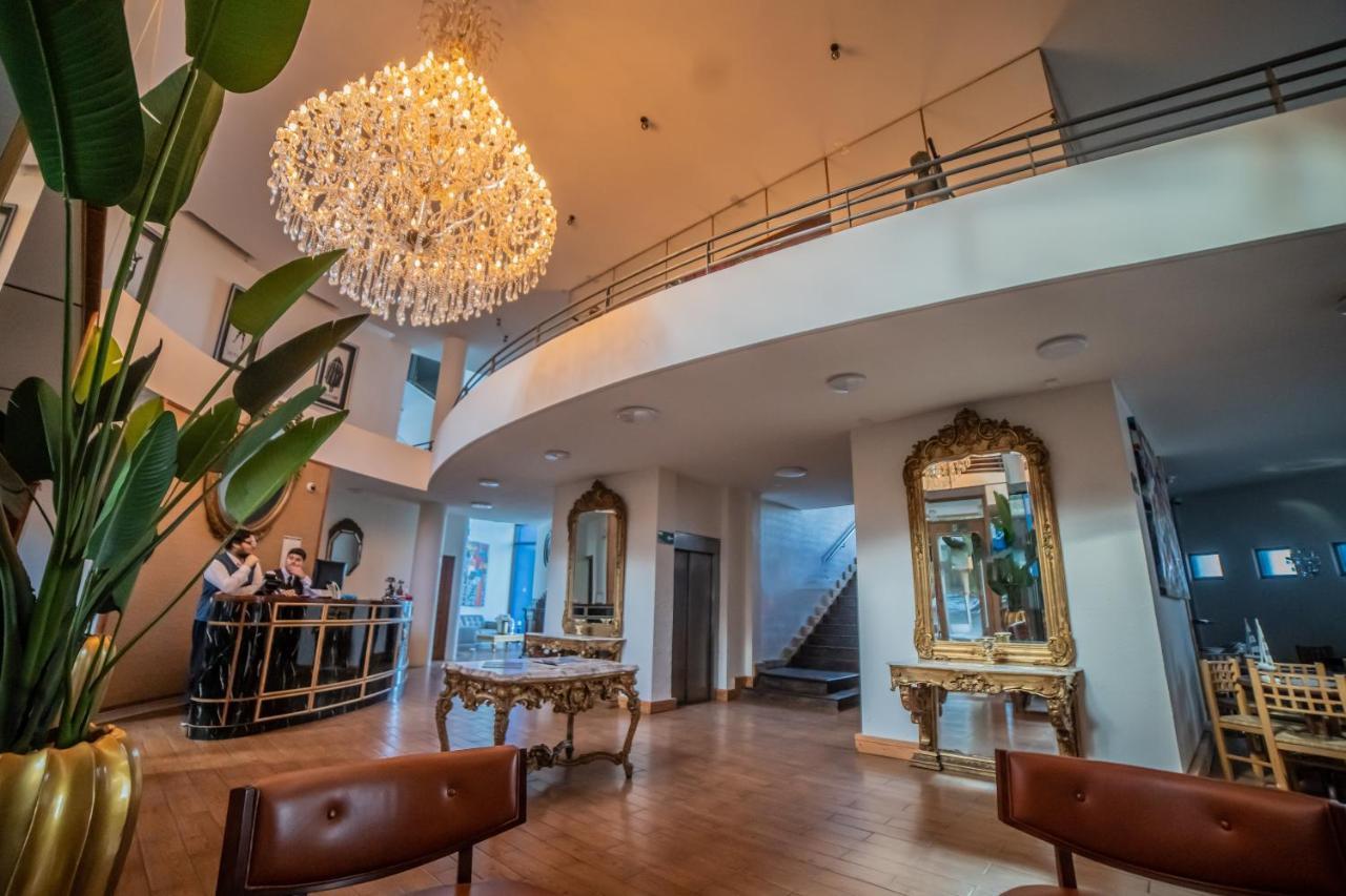 Gran Hotel Versalles 蒙特港 外观 照片